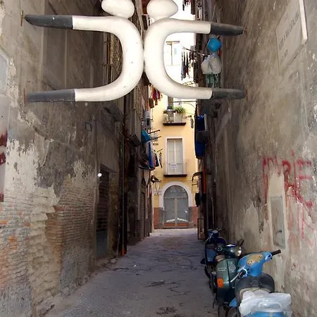 La Fontana Di Rua Catalana Apartment *